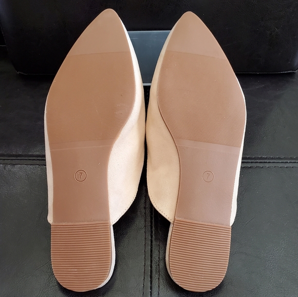 NWOB Pointed Toe Flat Loafers Slides - Size 7 - Picture 4 of 8